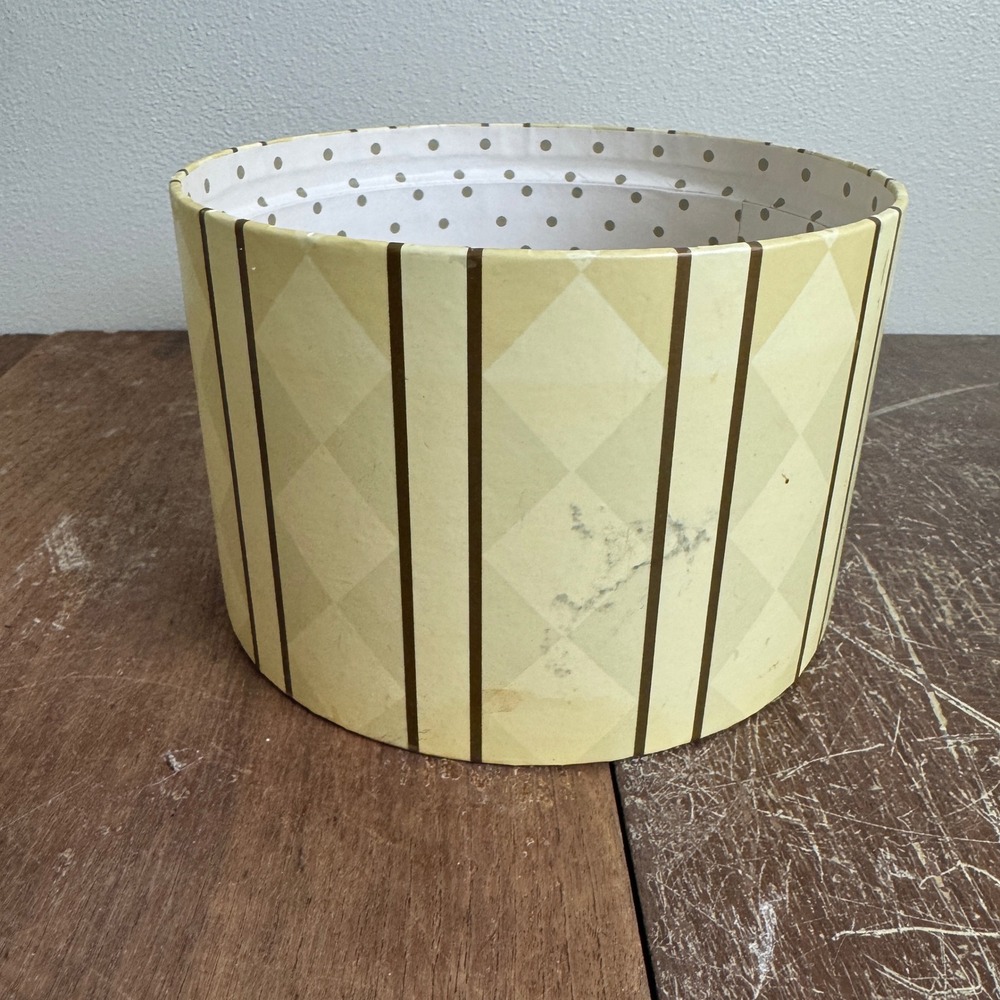 Elegance Round Decorative Jewelry Storage Box with Lid Organizer Home Decor - Picture 5 of 10